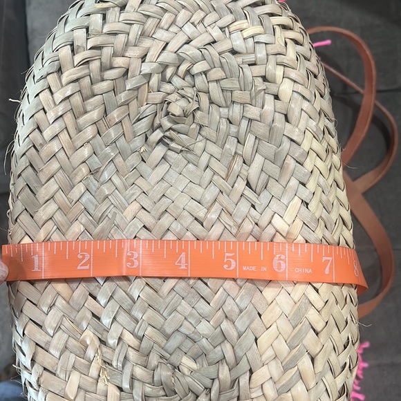 Maroccan Straw Pom Pom Beach Shoppers Bag - Picture 14 of 17